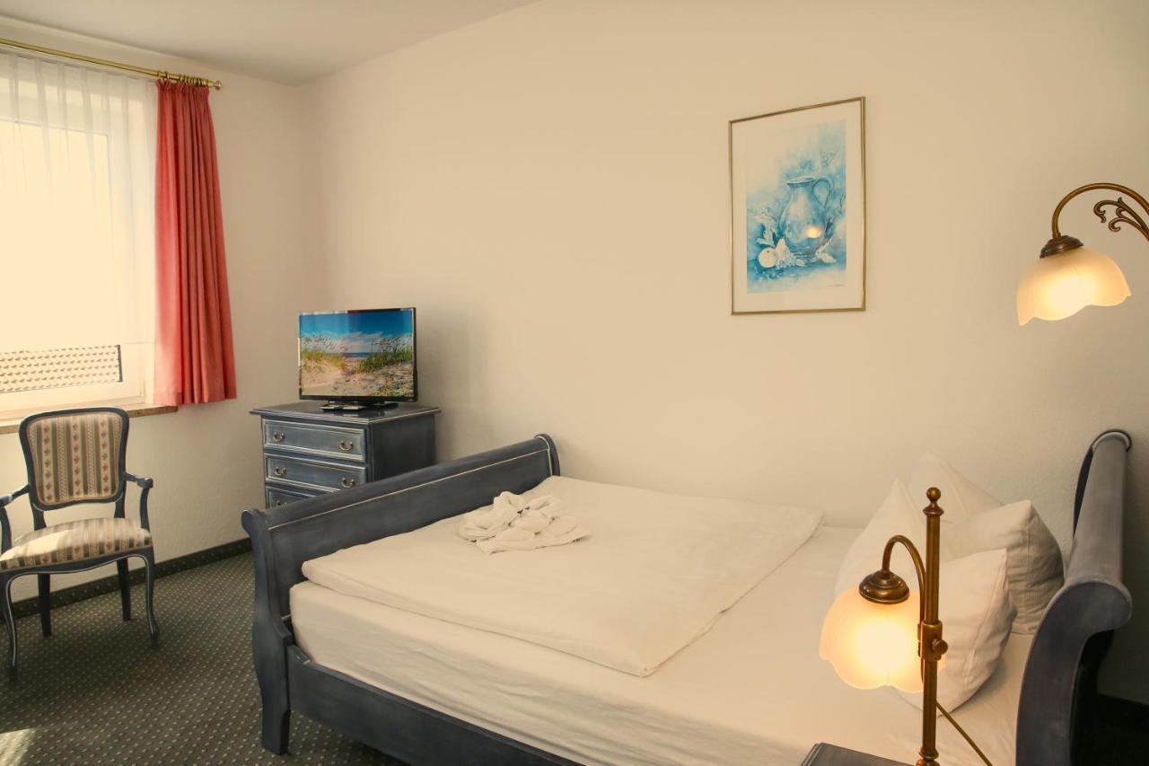 Hotel Esplanade Garni Kuehlungsborn Exterior photo